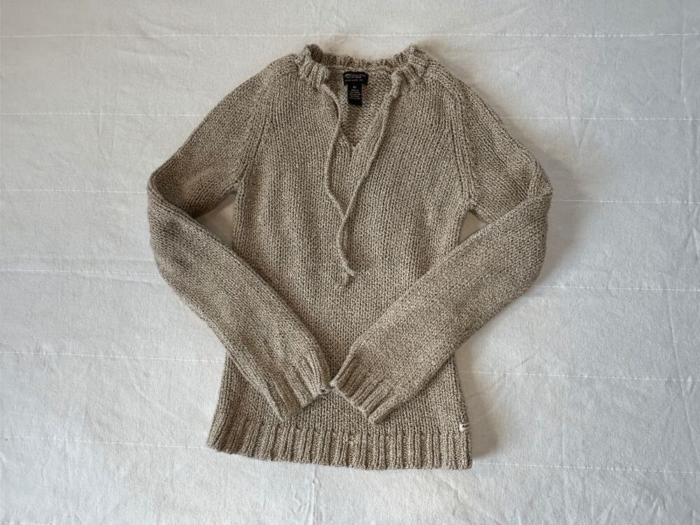 American Eagle 100% Cotton Beige Cable Knit Heavy Sweater Size M V-Neck